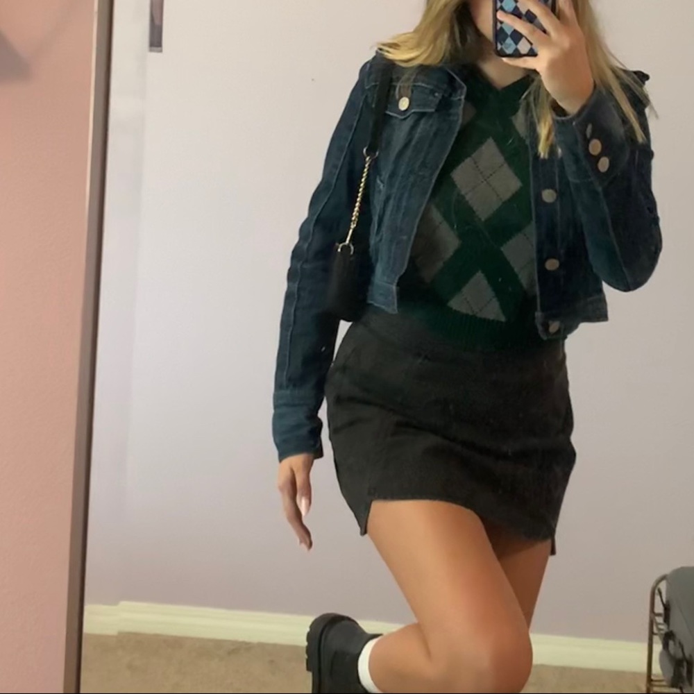 Cropped dark wash denim jacket